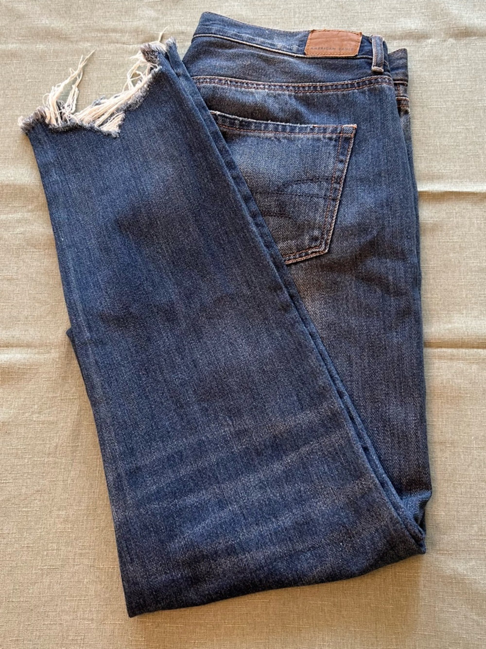 American Eagle Outfitters Women’s Button Up Blue Jeans